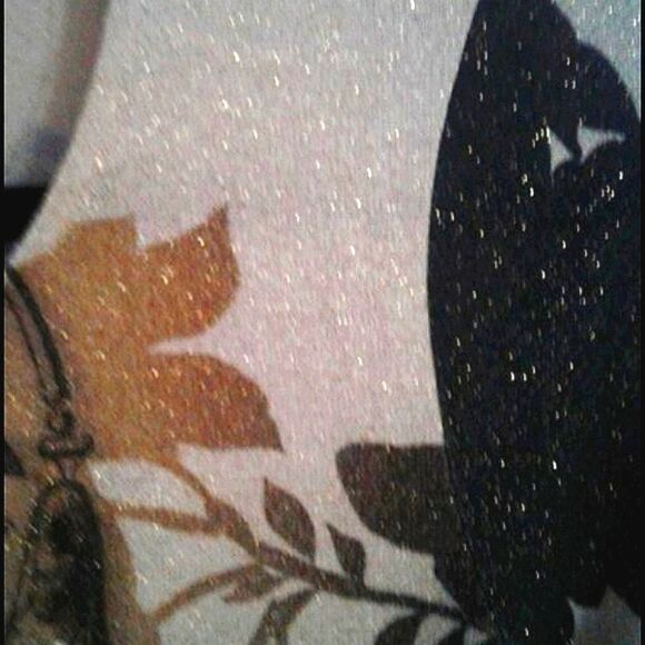 Chico's Boho Chic Cream Burgundy Abstract Floral Asymmetrical Top Fall - Picture 3 of 8